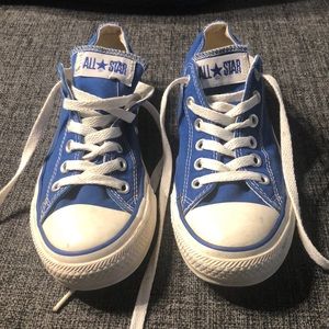 Royal Blue Converse Low Top Chuck All Stars.